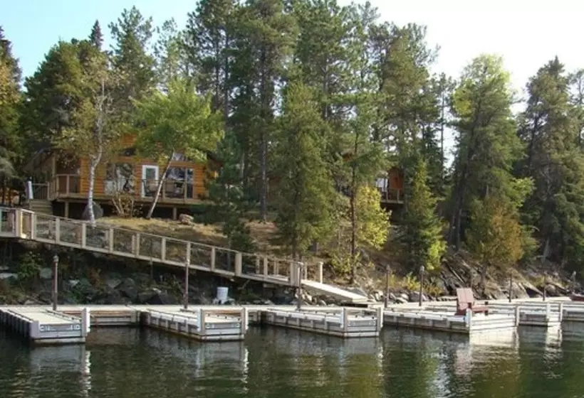Tomahawk Resort