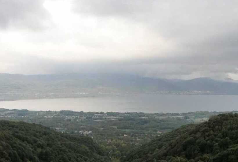 Ugurlubey Butik Dag Oteli