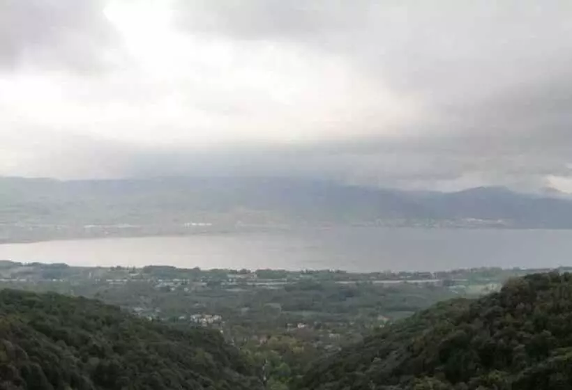 Ugurlubey Butik Dag Oteli