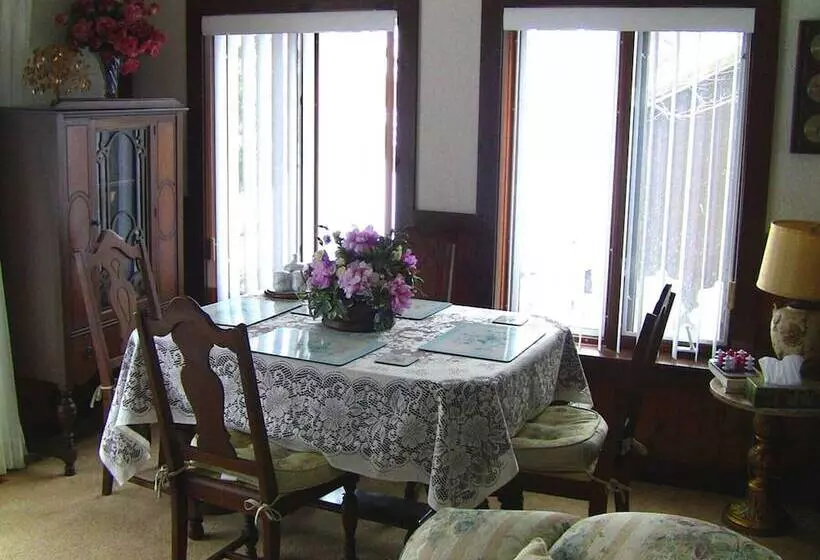 A Valley View Bed & Breakfast