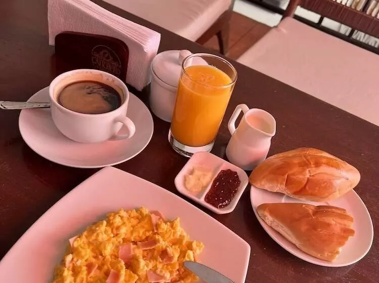 Retkeilymaja El Cauchero