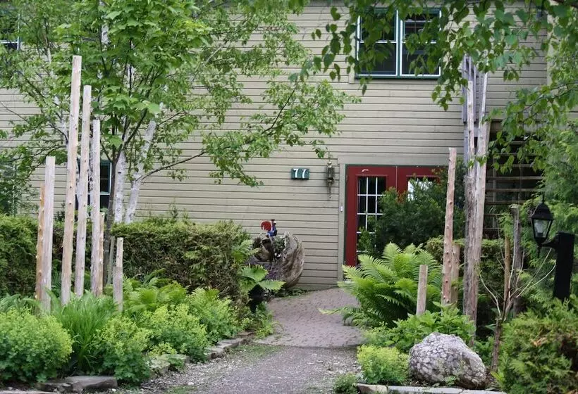 Aamiaismajoitus (B&B) Auberge Wanta Qo Ti