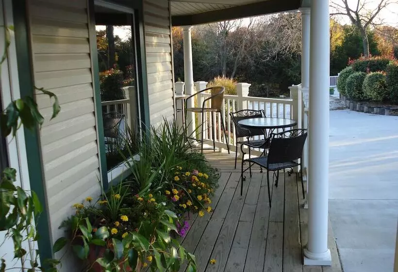 Aamiaismajoitus (B&B) Indian Creek Village Winery