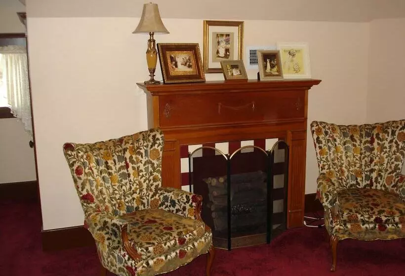 Aamiaismajoitus (B&B) Indian Creek Village Winery