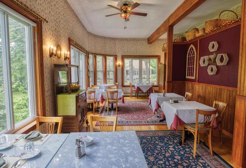 민박 Rockwell Falls Inn And Wine Bar