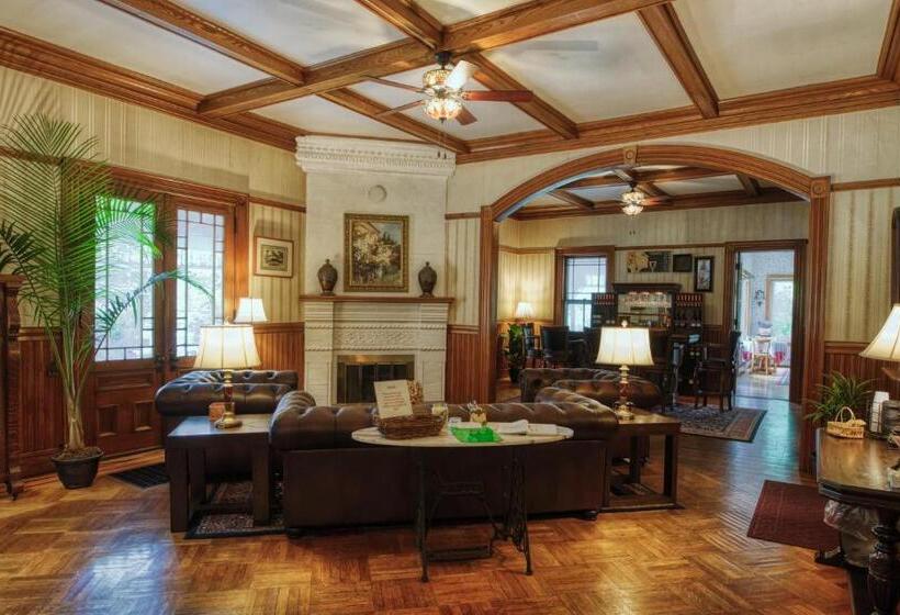 민박 Rockwell Falls Inn And Wine Bar