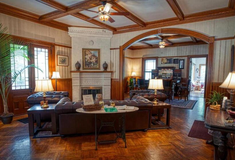 민박 Rockwell Falls Inn And Wine Bar