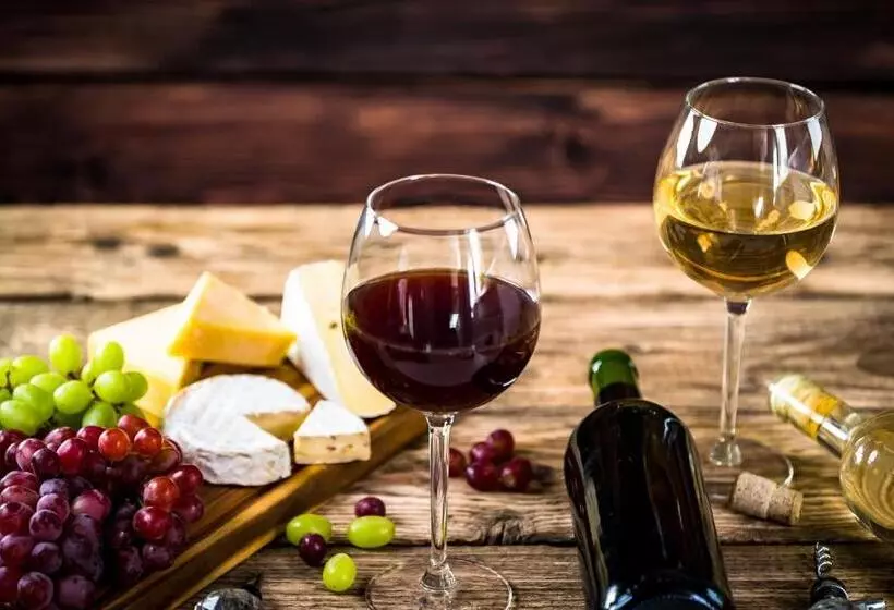 Aamiaismajoitus (B&B) Rockwell Falls Inn And Wine Bar