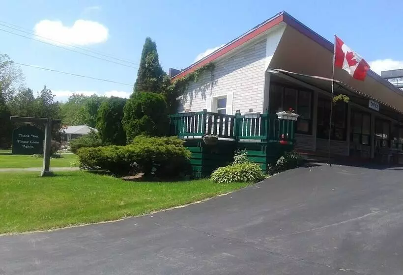 Capricorn Motel Royale Thousand Islands