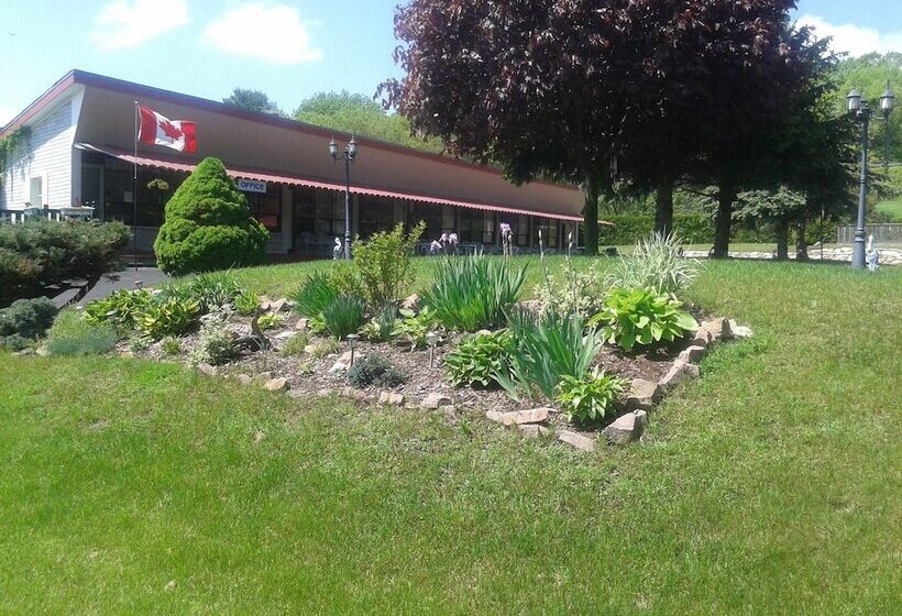 Capricorn Motel Royale Thousand Islands