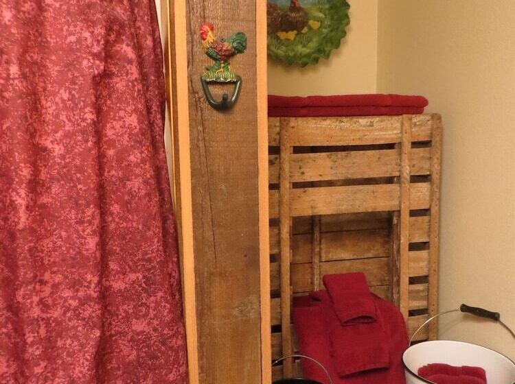 Cupola Inn Bed & Breakfast