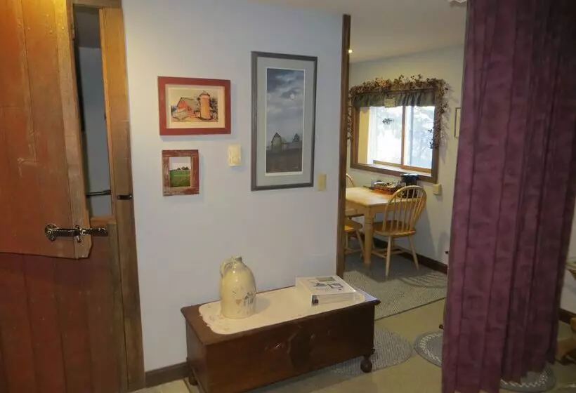 Cupola Inn Bed & Breakfast