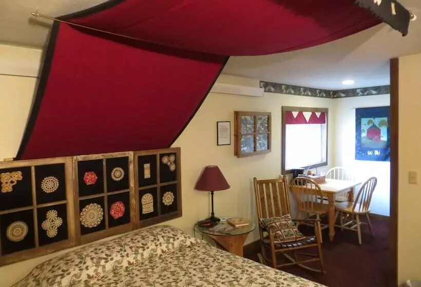 Cupola Inn Bed & Breakfast