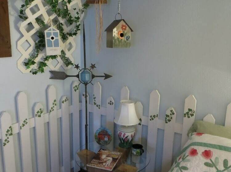 Cupola Inn Bed & Breakfast