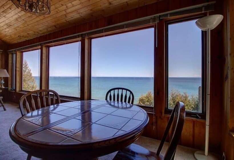 Dreamland Ii Bed And Breakfast