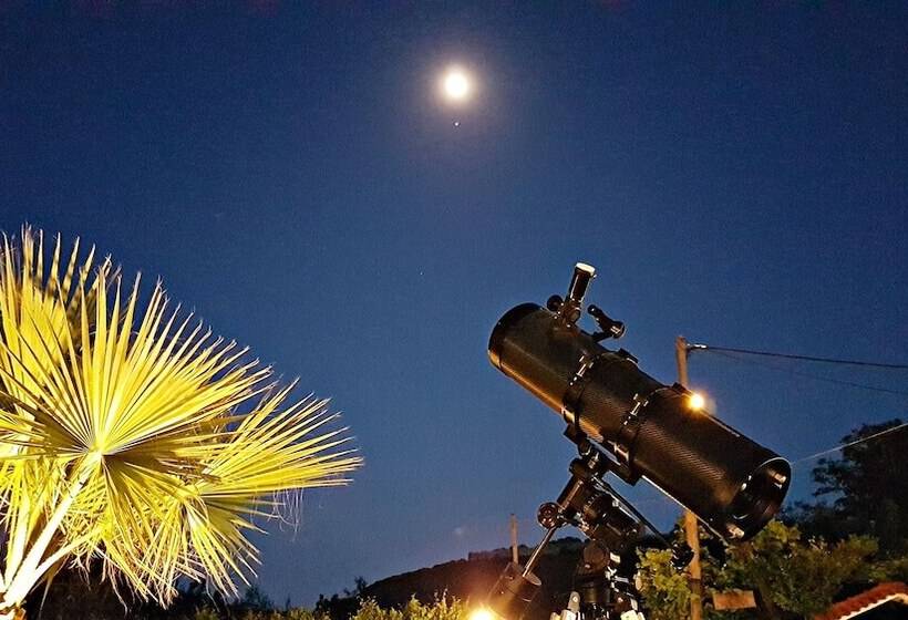 Efrosini Hotel Apartments & Studios