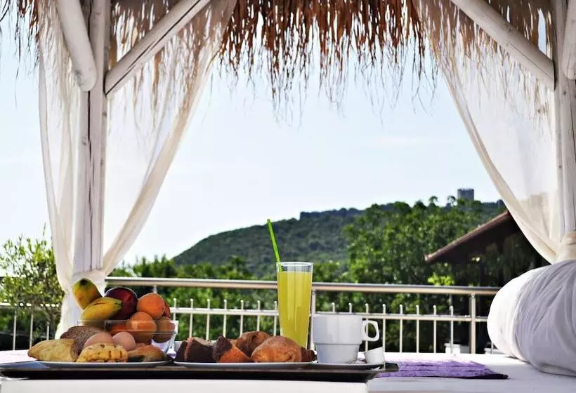 Efrosini Hotel Apartments & Studios