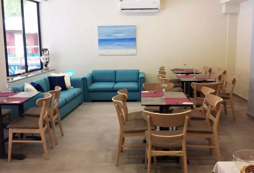 Efrosini Hotel Apartments & Studios