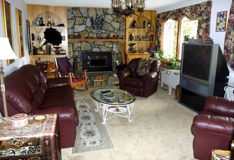 Enid S Bed And Breakfast