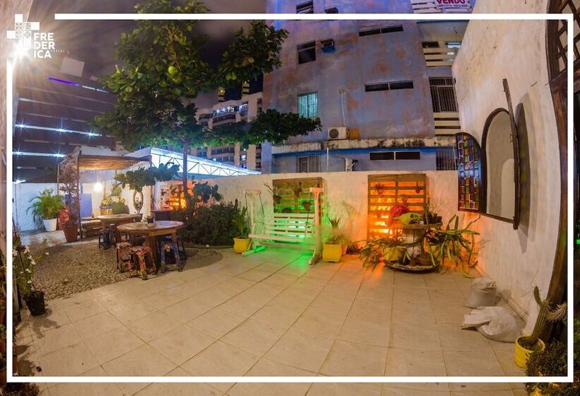 Frederica Hostel E Lanchonete