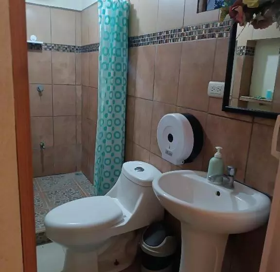 Hostelli Hospedaje La Galerie