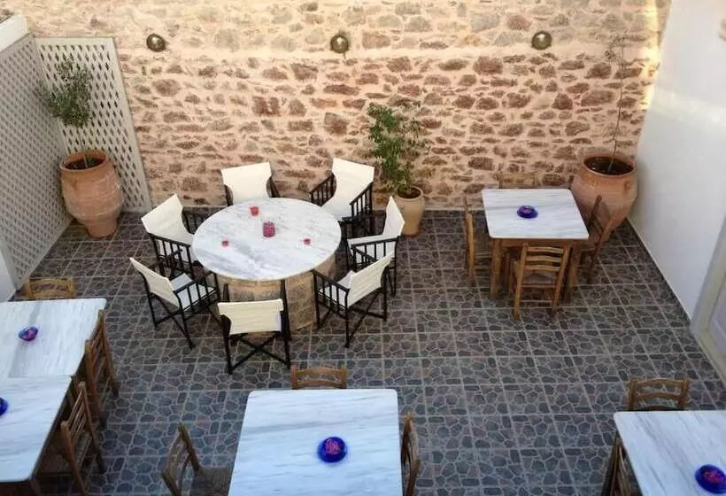 هتل Alexandra Guesthouse