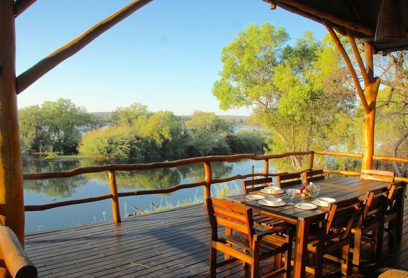 Hotelli Zambezi Dusk