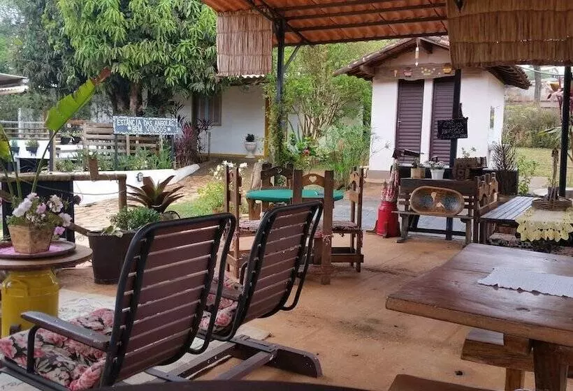 Hotelli Estância Das Angolas   Inhotim