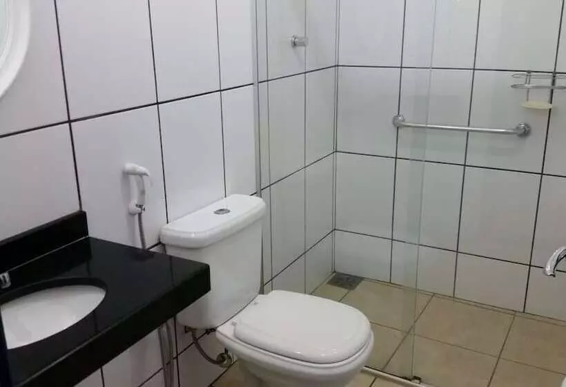 Hotelli Estância Das Angolas   Inhotim