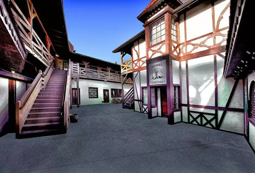 Hotelli Helendorf River Inn, Suites & Conference Center