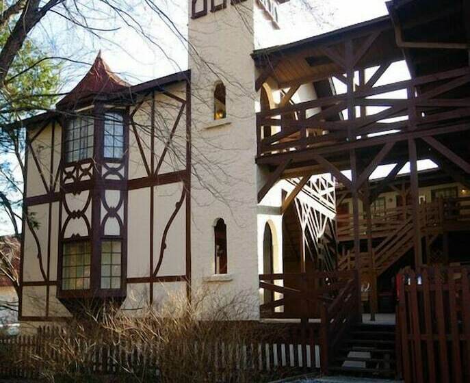 호텔 Helendorf River Inn, Suites & Conference Center