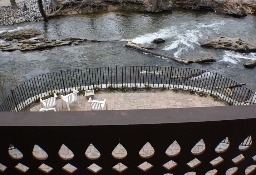 호텔 Helendorf River Inn, Suites & Conference Center