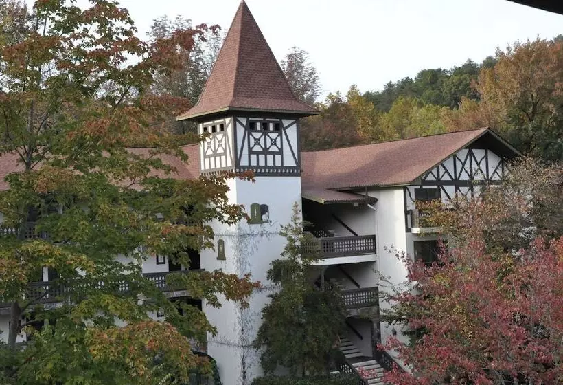 Hotelli Helendorf River Inn, Suites & Conference Center