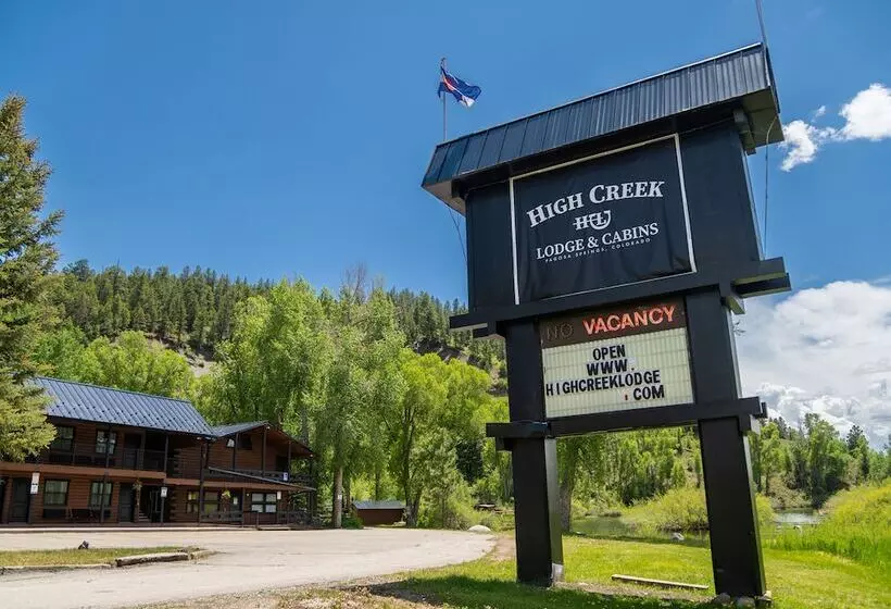 Hotelli High Creek Lodge And Cabins