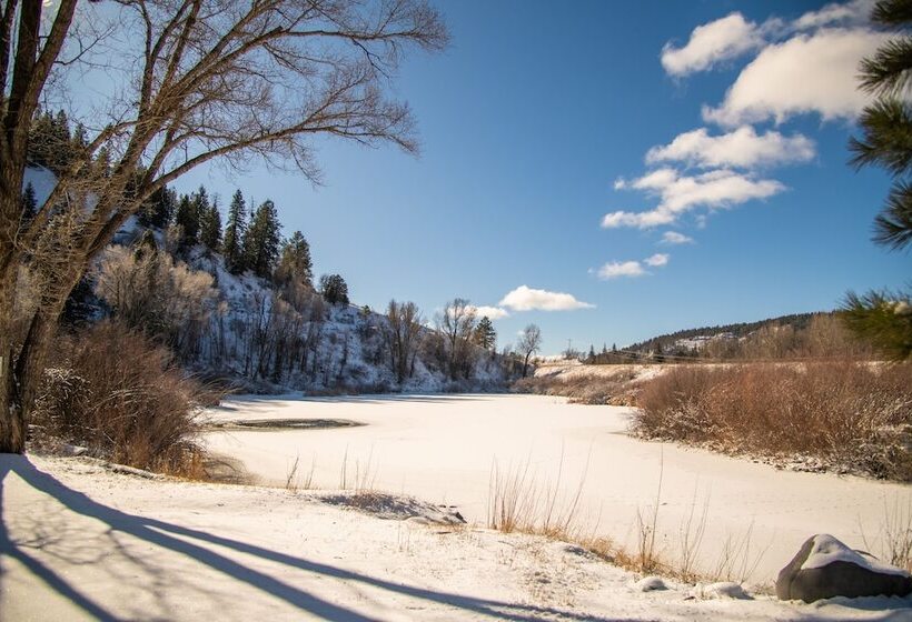 ホテル High Creek Lodge And Cabins
