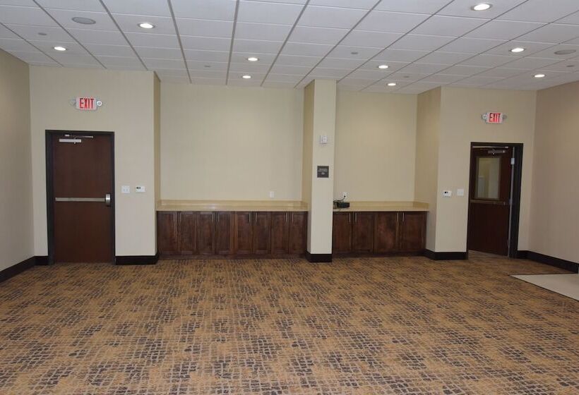 酒店 Home Away Suites