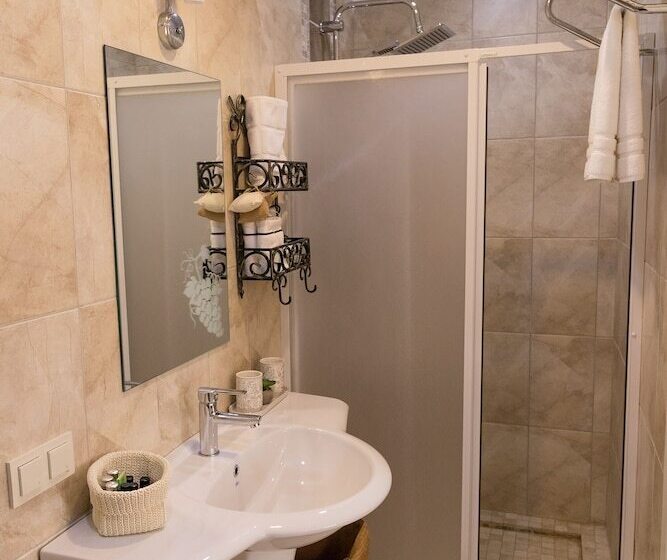 酒店 Losta Sahil Evi 2