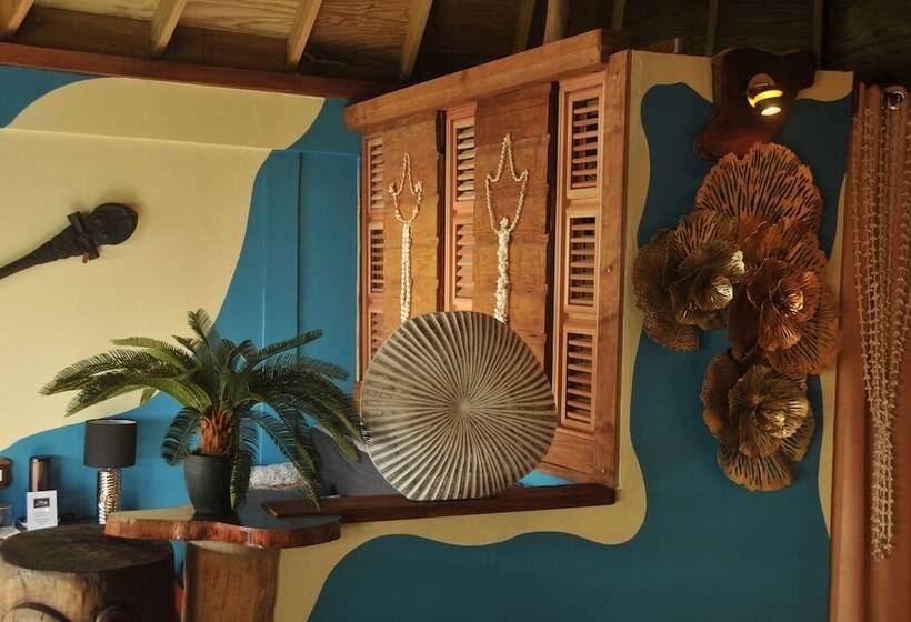 هتل Mango Island Lodges