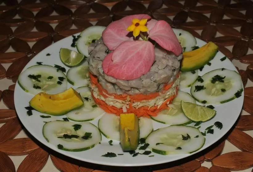 هتل Mango Island Lodges