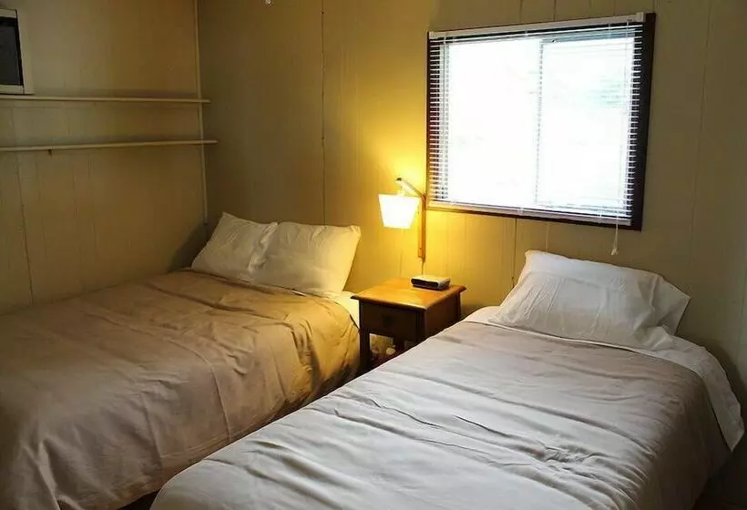 Hotelli Mashkinonje Lodge