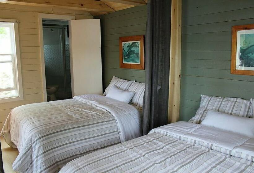 Отель Mashkinonje Lodge