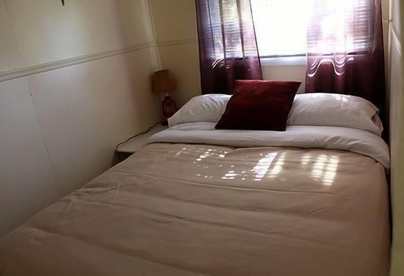 Отель Mashkinonje Lodge