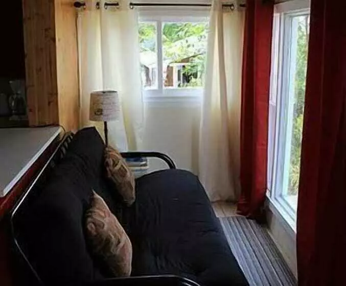 Hotelli Mashkinonje Lodge