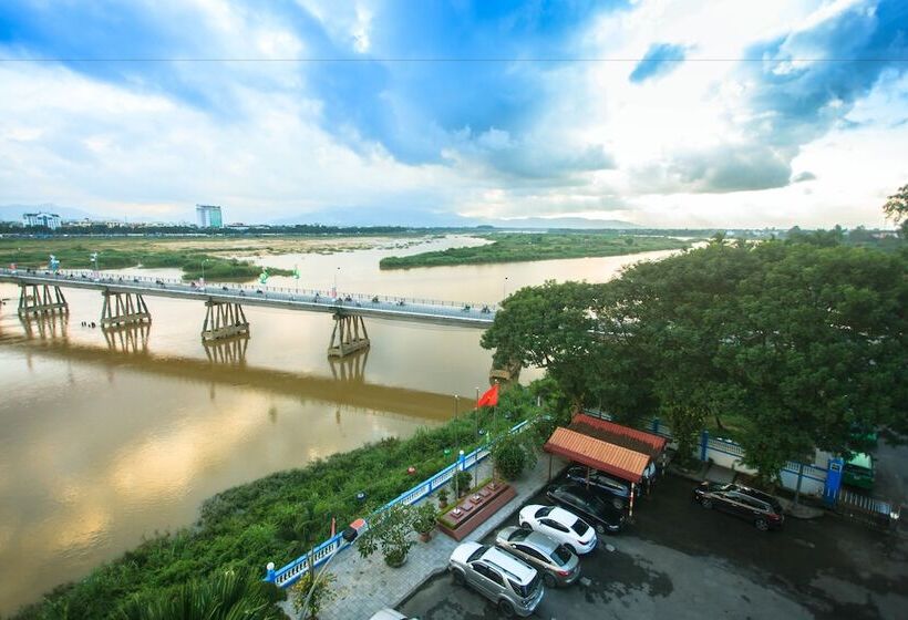 هتل My Tra Riverside