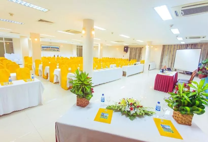 هتل My Tra Riverside