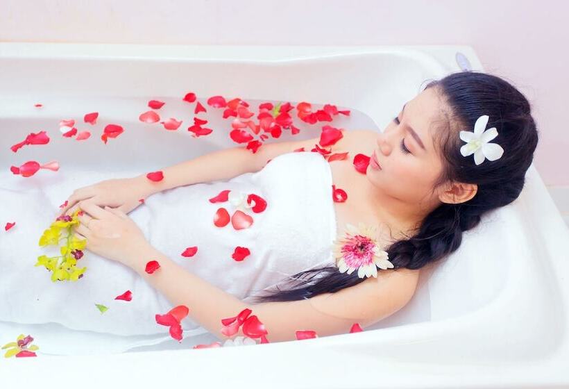 هتل My Tra Riverside