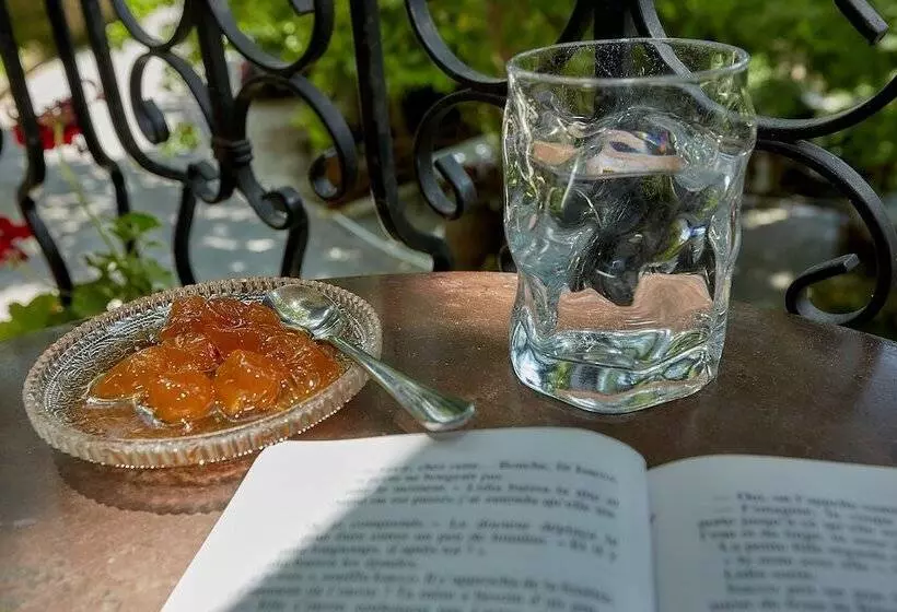 Hotelli Palios Stathmos