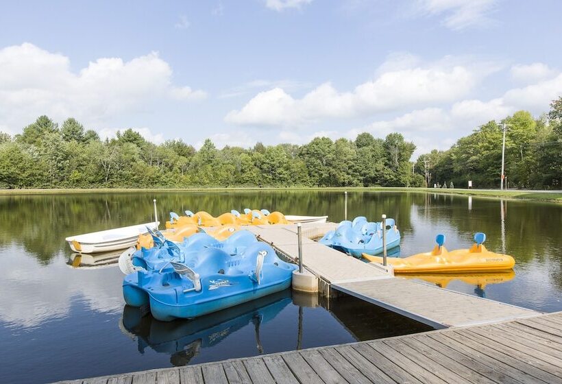 Jellystone Park™ At Birchwood Acres