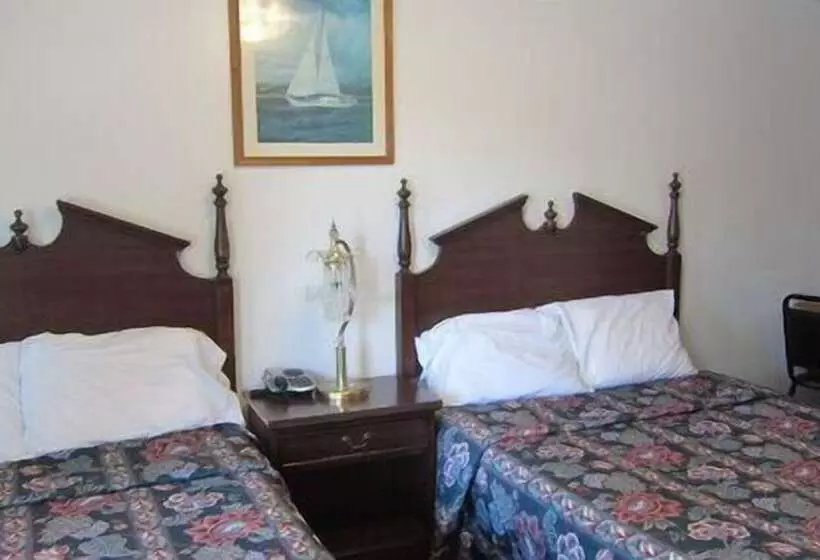 Lamplighter Motel   Clinton, Connecticut