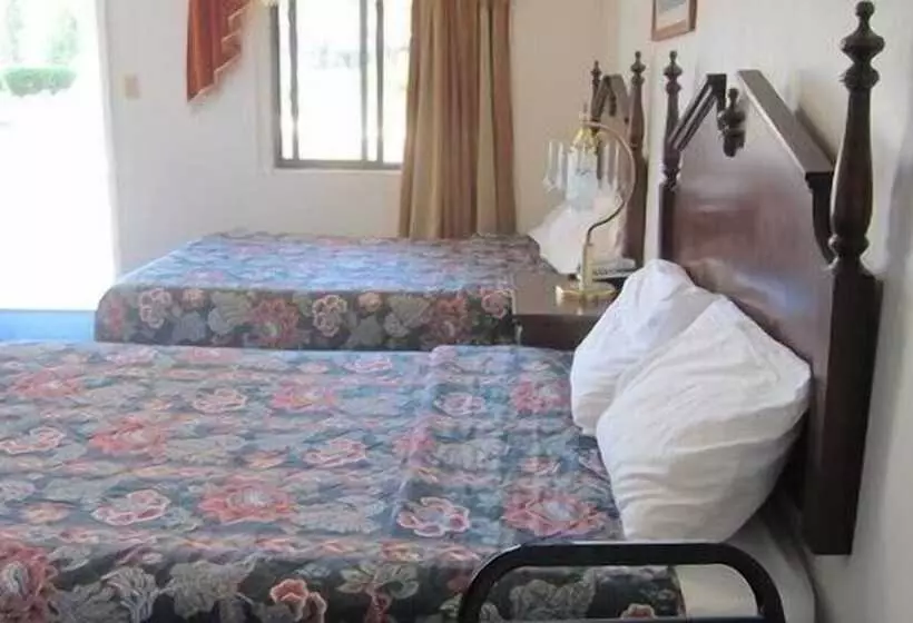 Lamplighter Motel   Clinton, Connecticut